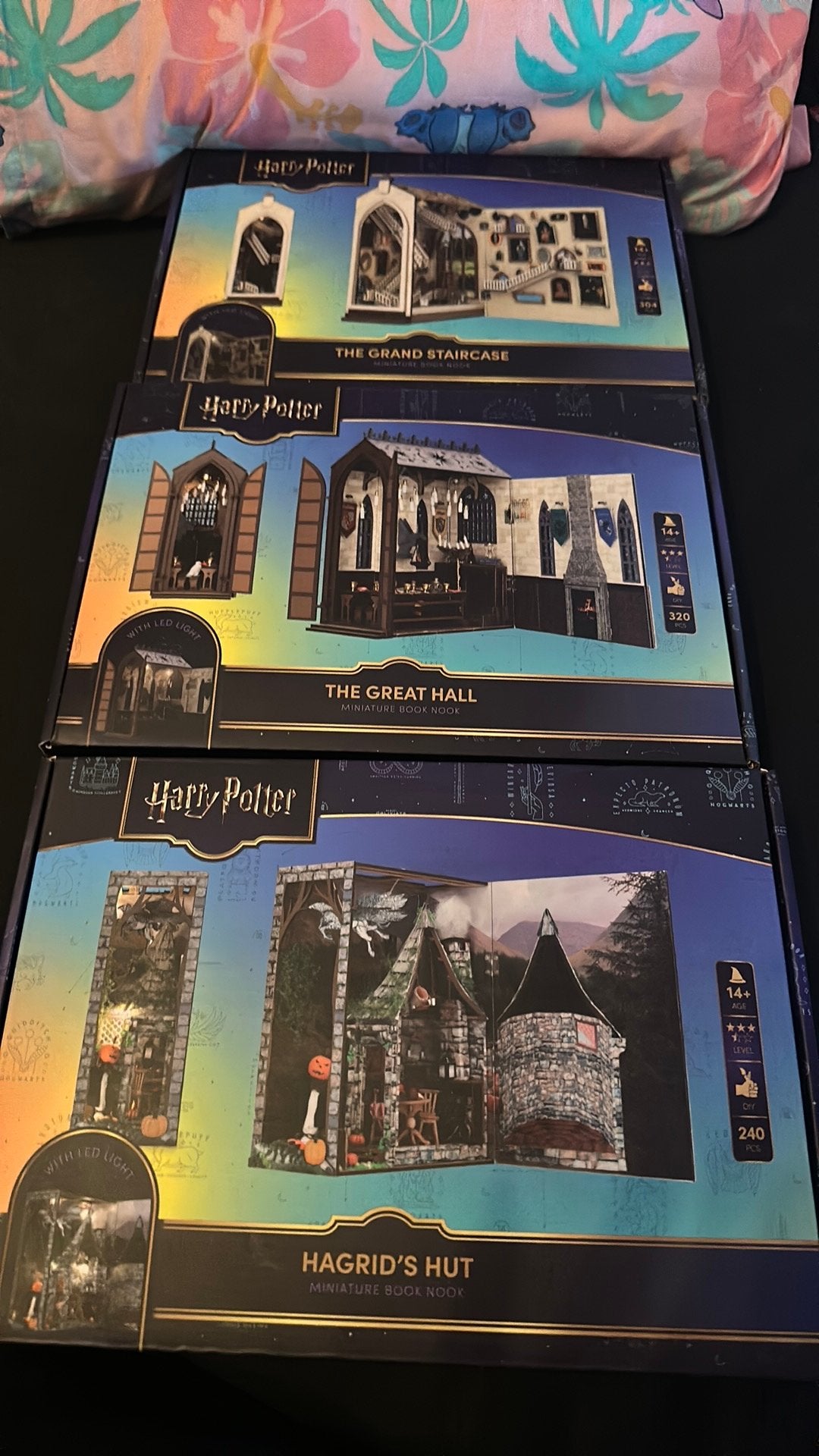 Harry Potter Book nook: De Grote Trap,Hagrids Hut en de hall, Verzamelen, Harry Potter, Ophalen of Verzenden, Nieuw, Overige typen