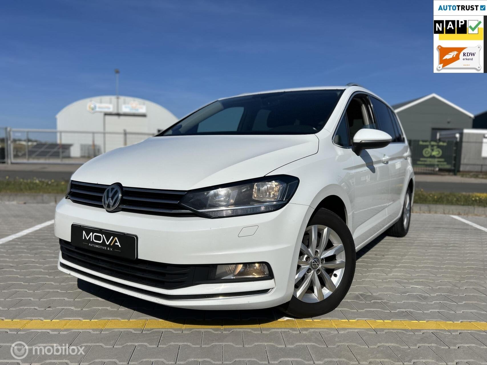 Volkswagen Touran 2.0 TDI SCR Highline 7p|DSG|BTW|TREKH|APK|, Auto's, 4 cilinders, 150 pk, 7 stoelen, Bedrijf