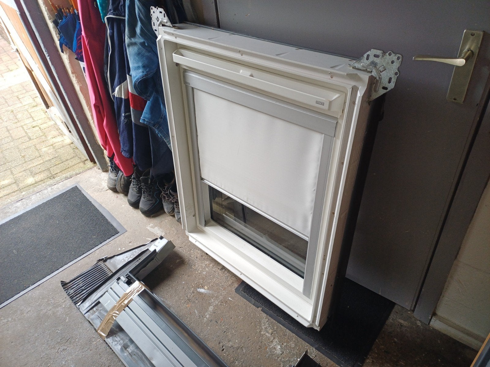 Velux dakraam ggum04(((kunststof )))78 /98 hr++ glas compl, Ophalen, Dubbelglas, Minder dan 80 cm, 80 tot 120 cm