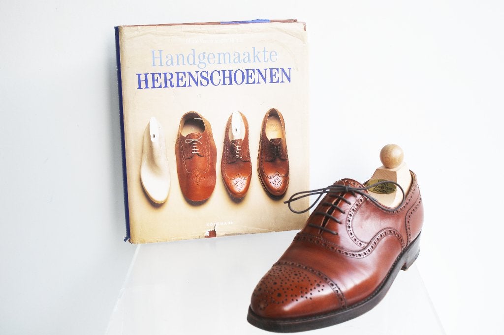 Een legende! Handgemaakt door László Vass in 42 = maat 8, Lázló Vass, Overige kleuren, Ophalen of Verzenden, Zo goed als nieuw