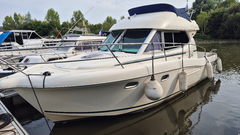 Motorboot jeanneau 925, 10 m, Diesel, Walstroom, 80 cm