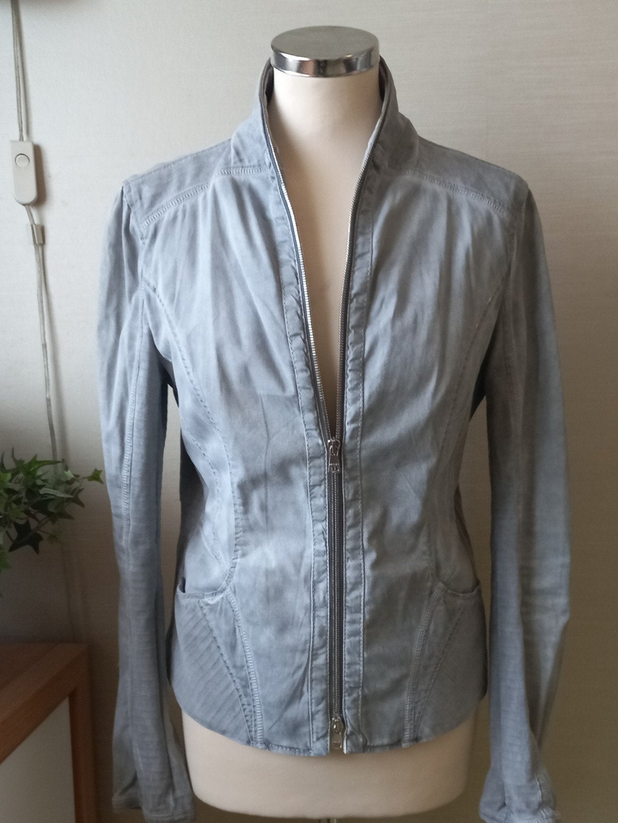 spijkerjasje van Marc Cain in maat 38/40 (N3)., Kleding | Dames, Maat 38/40 (M), Ophalen of Verzenden, Zo goed als nieuw, Jasje