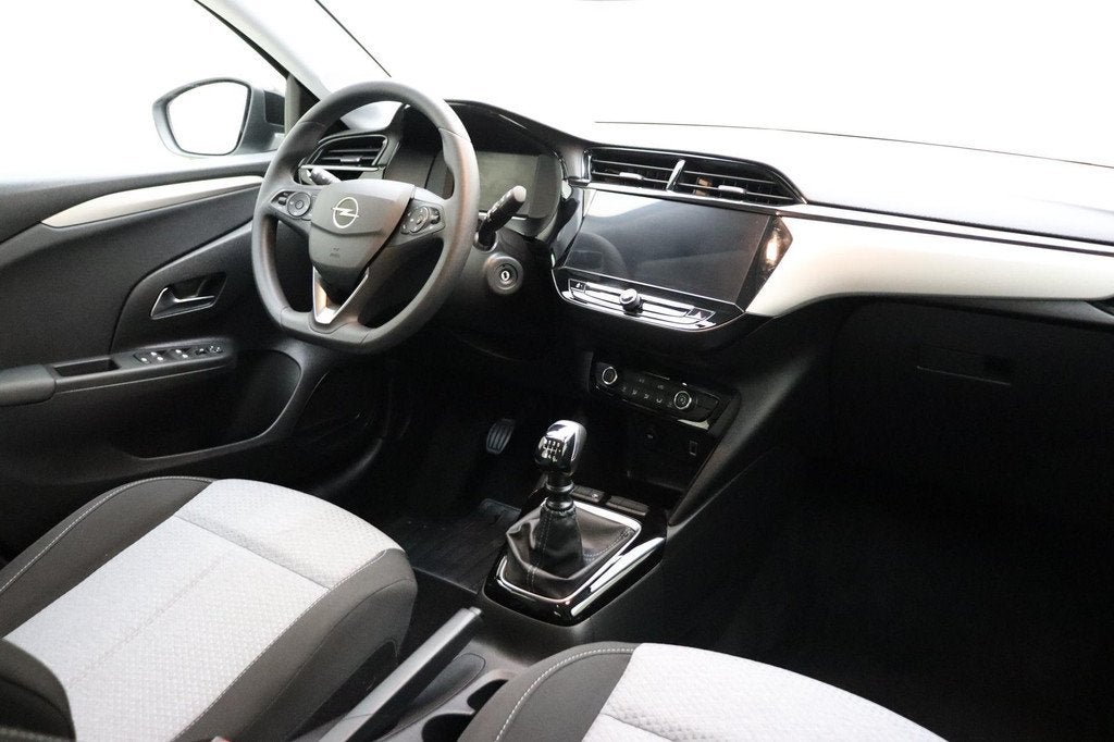 Opel Corsa 1.2 Turbo 100pk Edition | Navi via App | Achterui, Stof, Gebruikt, Parkeersensor, 49 €/maand