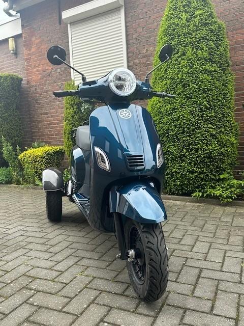 Ripco Retro Driewielscooter (scootmobiel) - 4 Takt - Benzine, Diversen, Overige merken, Nieuw, Ophalen of Verzenden, 16 km/u of meer