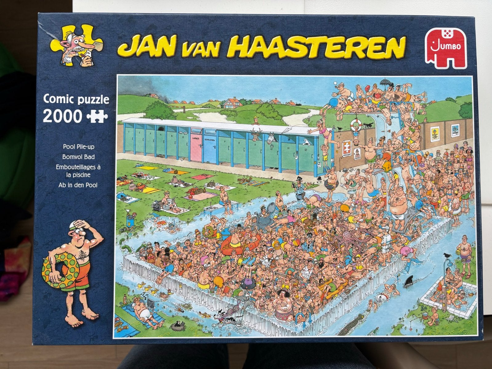 Jan van Haasteren Bomvol Zwembad 2000 stukjes - Compleet, Ophalen of Verzenden, Meer dan 1500 stukjes, Zo goed als nieuw