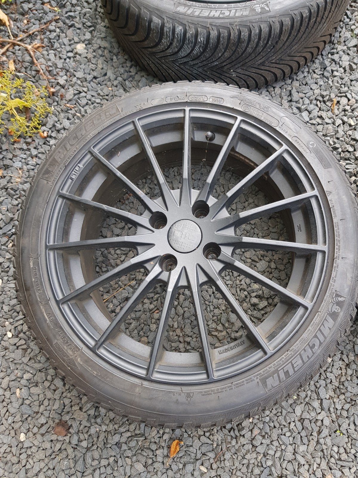 DS 3 alu velgen merk NIU met michelin banden, Auto-onderdelen, Ophalen, Banden en Velgen, 17 inch, Winterbanden