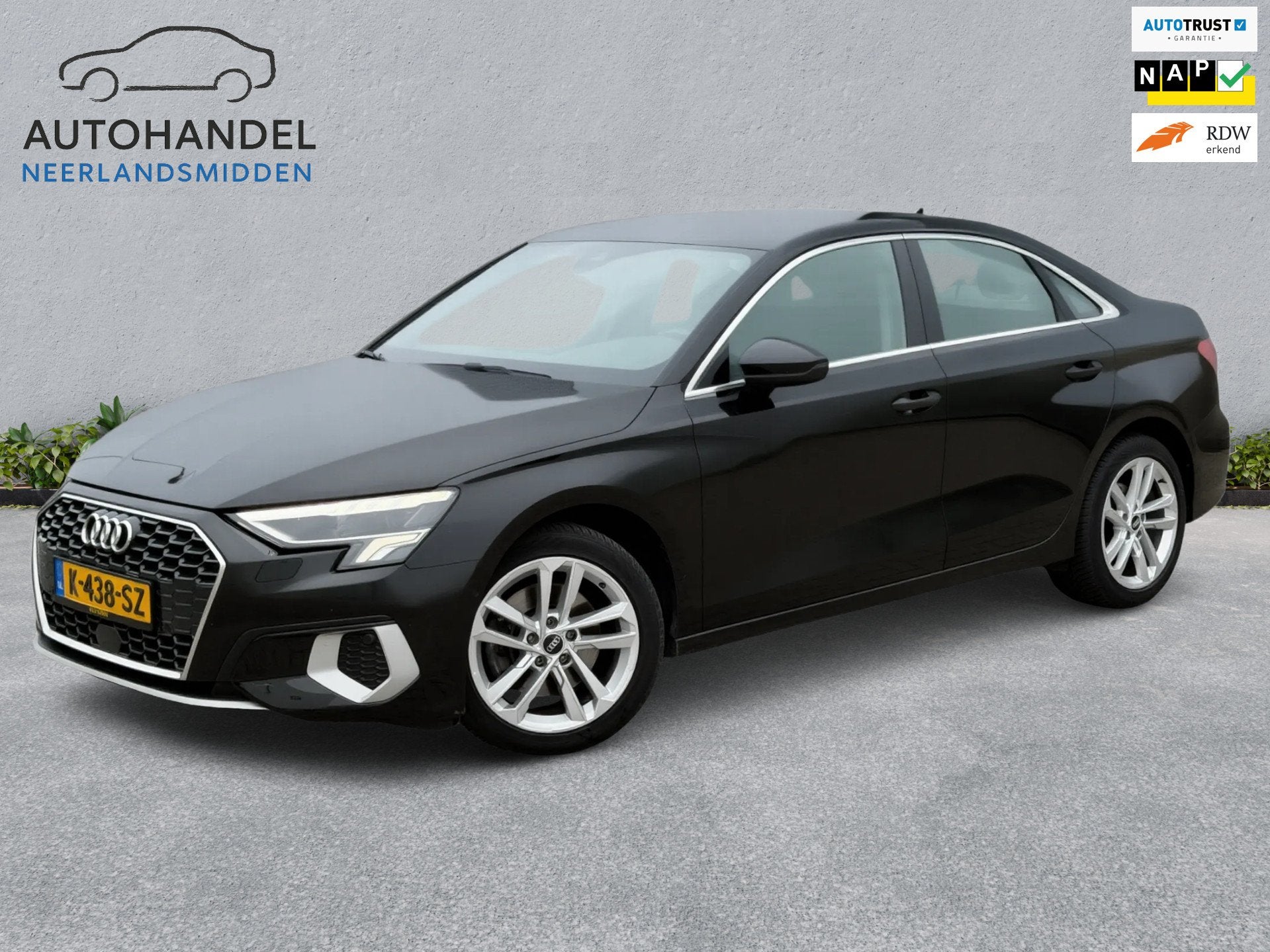 Audi A3 Limousine 30 TFSI S edition, Auto's, Stof, Gebruikt, Traction-control, Origineel Nederlands