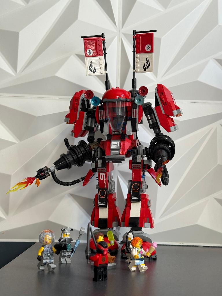 LEGO NINJAGO Movie Vuurmecha - 70615, Kinderen en Baby's, Speelgoed | Duplo en Lego, Lego, Ophalen of Verzenden, Compleet, Zo goed als nieuw