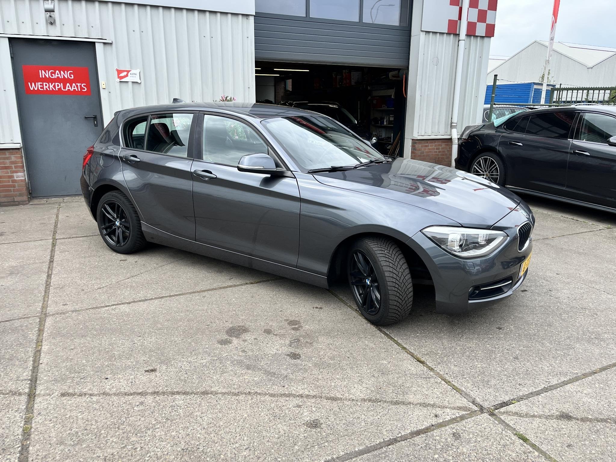 BMW 1-serie 116i Upgrade Edition, Auto's, 1-Serie, Euro 5, Gebruikt, 4 cilinders