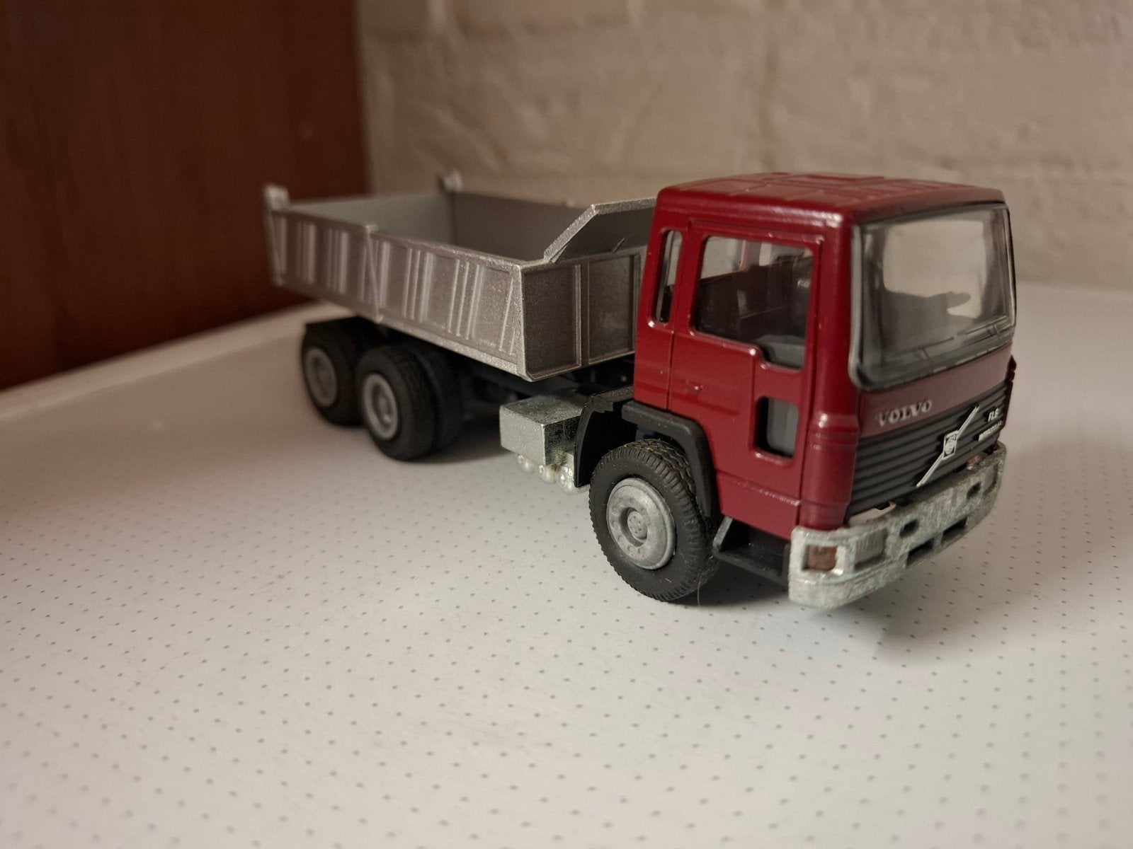 Volvo FL626 kippper  Conrad 1:50, Ophalen of Verzenden, Zo goed als nieuw, Bus of Vrachtwagen, Conrad