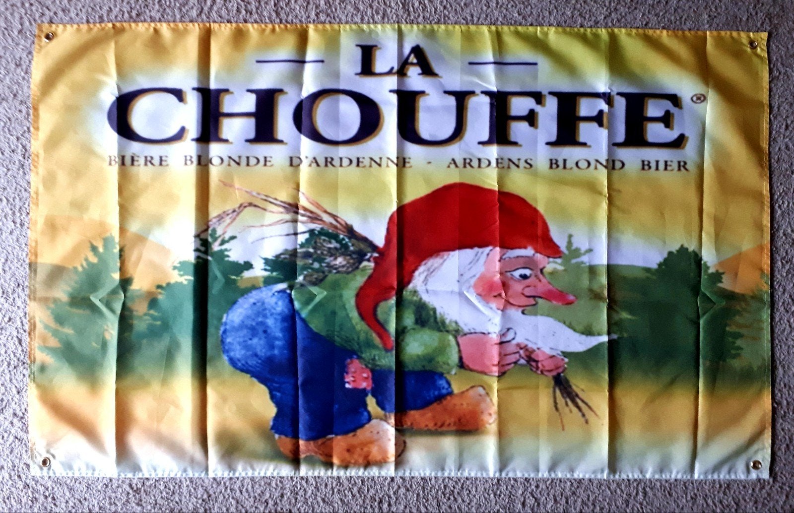 La Chouffe 90x150 cm Reclame Vlag, Verzamelen, Biermerken, Ophalen of Verzenden, Nieuw, Reclamebord, Plaat of Schild, Overige merken