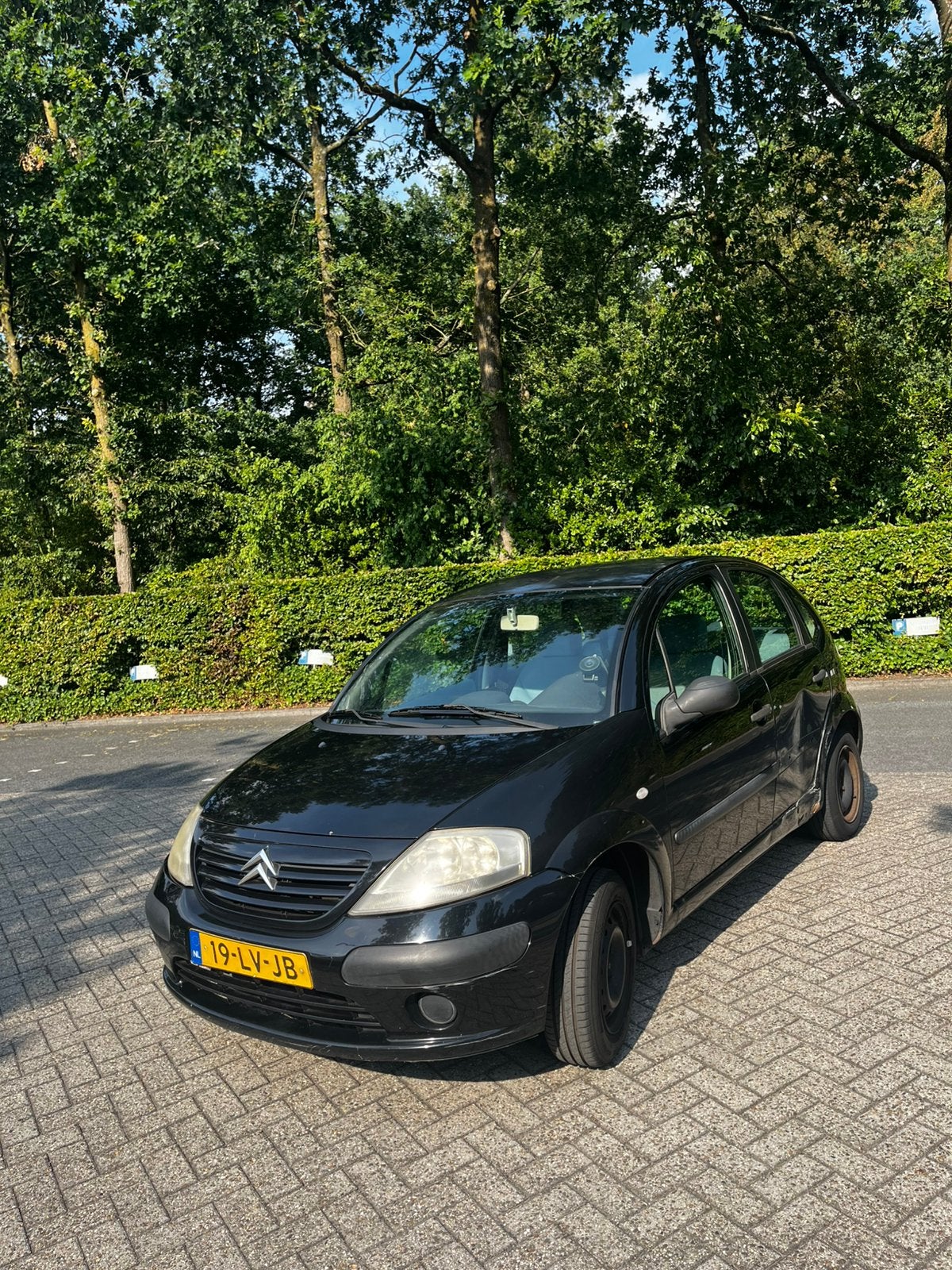 Citroën C3 1.1 I 2003 Zwart, Auto's, Voorwielaandrijving, 40 €/maand, 4 cilinders, Zwart