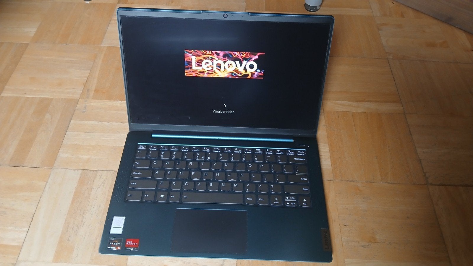 Lenovo IdeaPad met AMD Ryzen 5 en Radeon Graphics, Computers en Software, Ophalen, Met videokaart, 2 tot 3 Ghz, Qwerty
