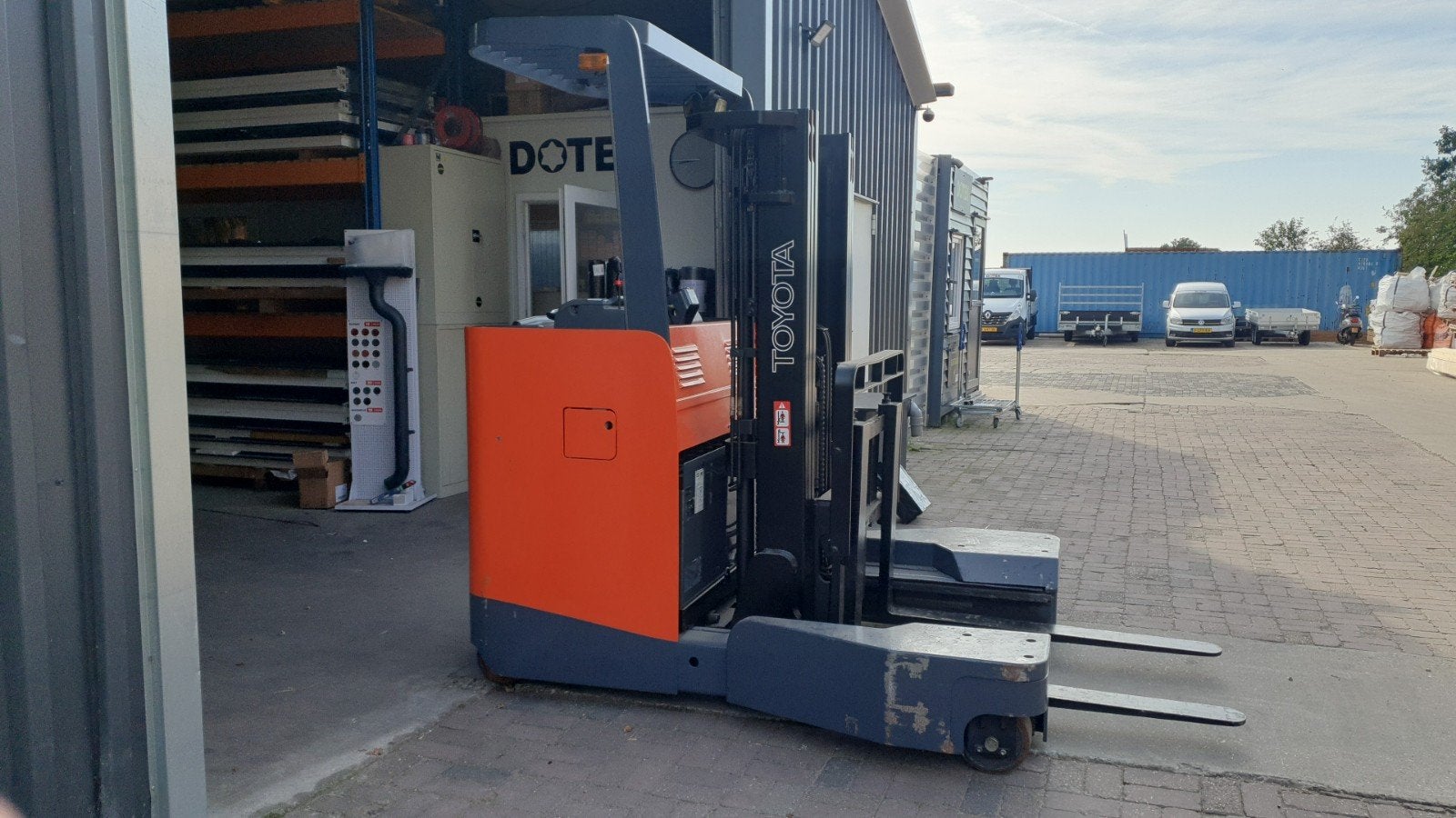 Toyota 4-weg zijlader elektrisch - heftruck 2 tonner, Ophalen, Zijlader, Toyota, Elektrisch