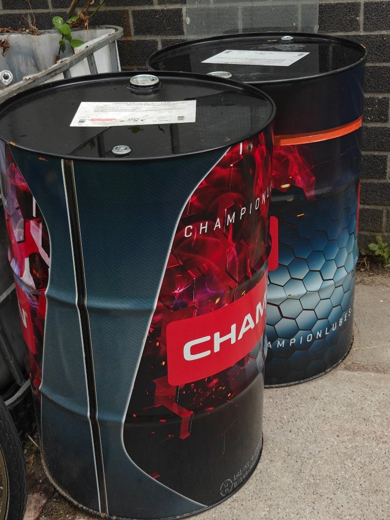 Lege Olievaten 200 liter, Ophalen