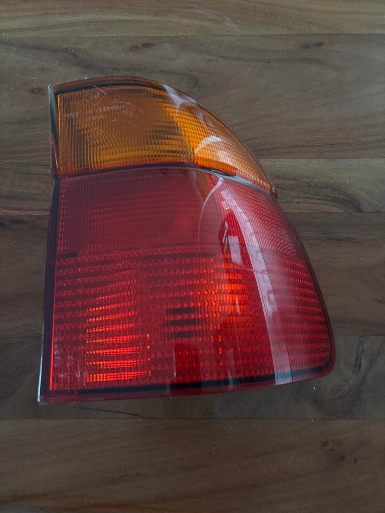 rechts BMW E39 Touring Achterlicht (achterklep) 1995-2003, Ophalen of Verzenden, Gebruikt, BMW
