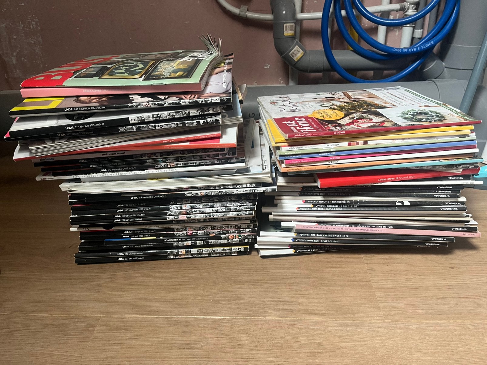 Verschillende tijdschriften VTwonen, Linda, Ariadne at home, Boeken, Tijdschriften en Kranten, Ophalen, Gelezen, Damesbladen