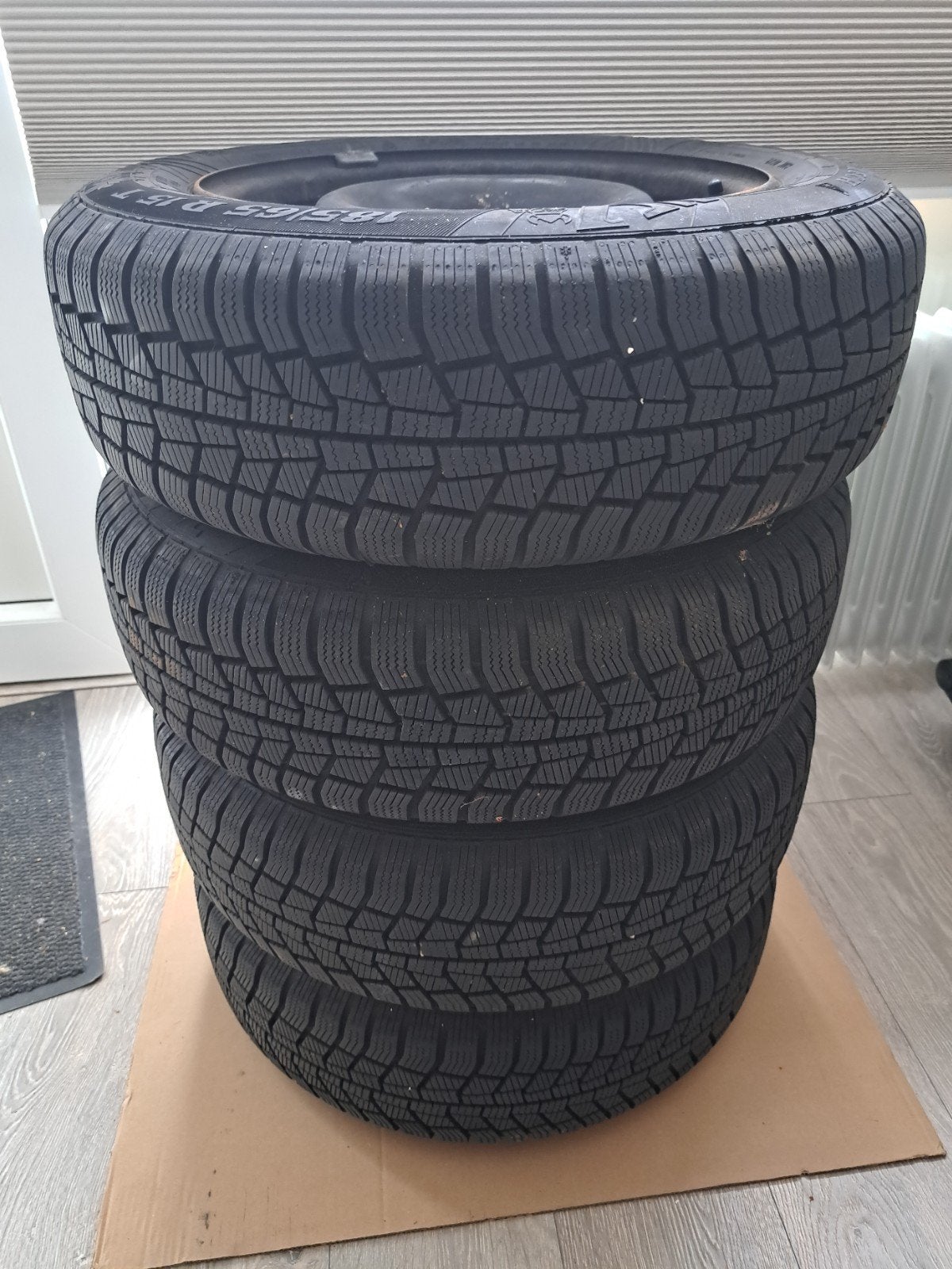 Winterbanden set op stalen velg 185/65 R15 4x108, Ophalen, Gebruikt, 15 inch, Banden en Velgen