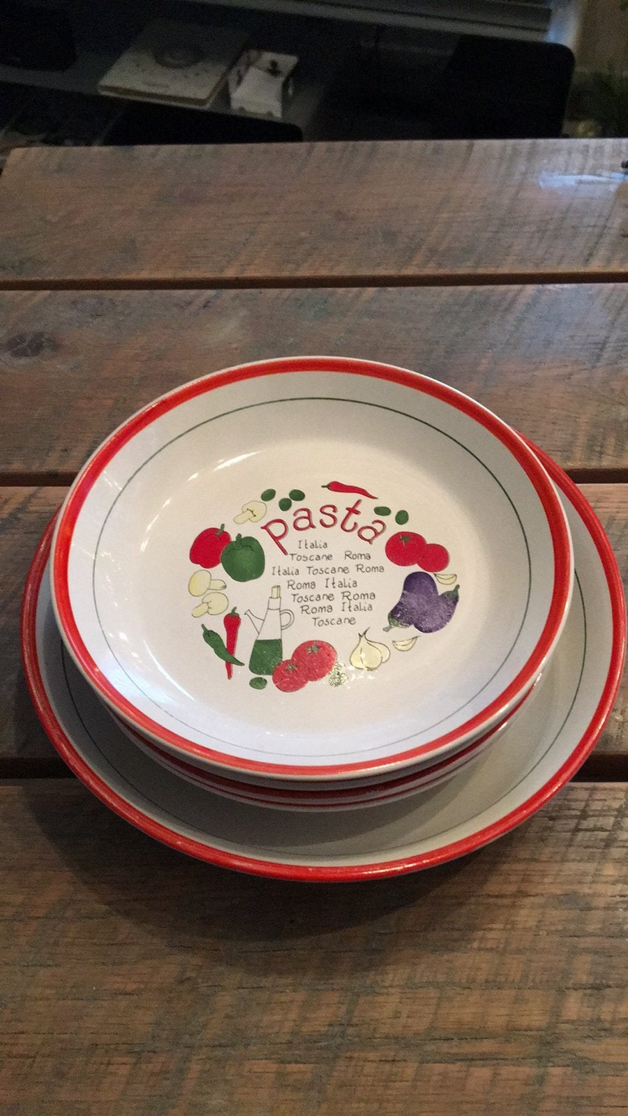 Nieuw pastaset schaal & 4 borden, Huis en Inrichting, Keuken | Servies, Ophalen of Verzenden