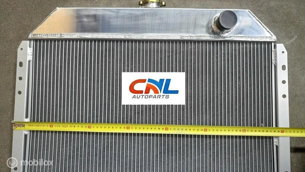 Radiateur FORD F100 F150 F250 F350 Bronco V8 1968-1979 69, Nieuw, Ophalen of Verzenden