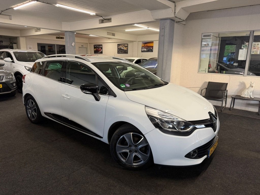 Renault Clio Estate 0.9 TCe Night&Day*NAP*Navi*Velgen*Trekha, Auto's, Voorwielaandrijving, Wit, Origineel Nederlands, Handgeschakeld