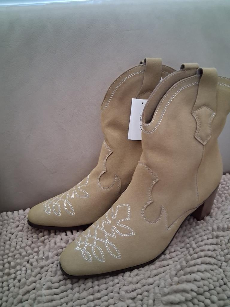 Nieuwe beige cowboylaarzen maat 39, Beige, Lage of Enkellaarzen, Nieuw, Ophalen of Verzenden