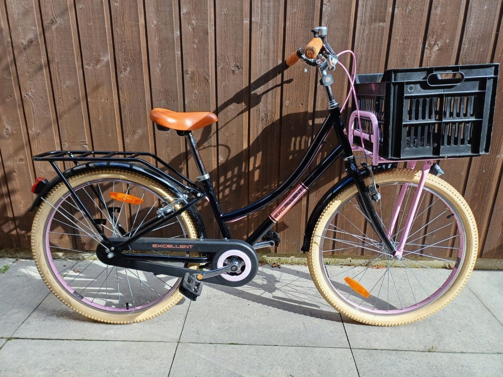 Volare Excellent Meisjesfiets 24 inch Zwart met krat en slot, Velgrem, Handrem, Gebruikt, 24 inch
