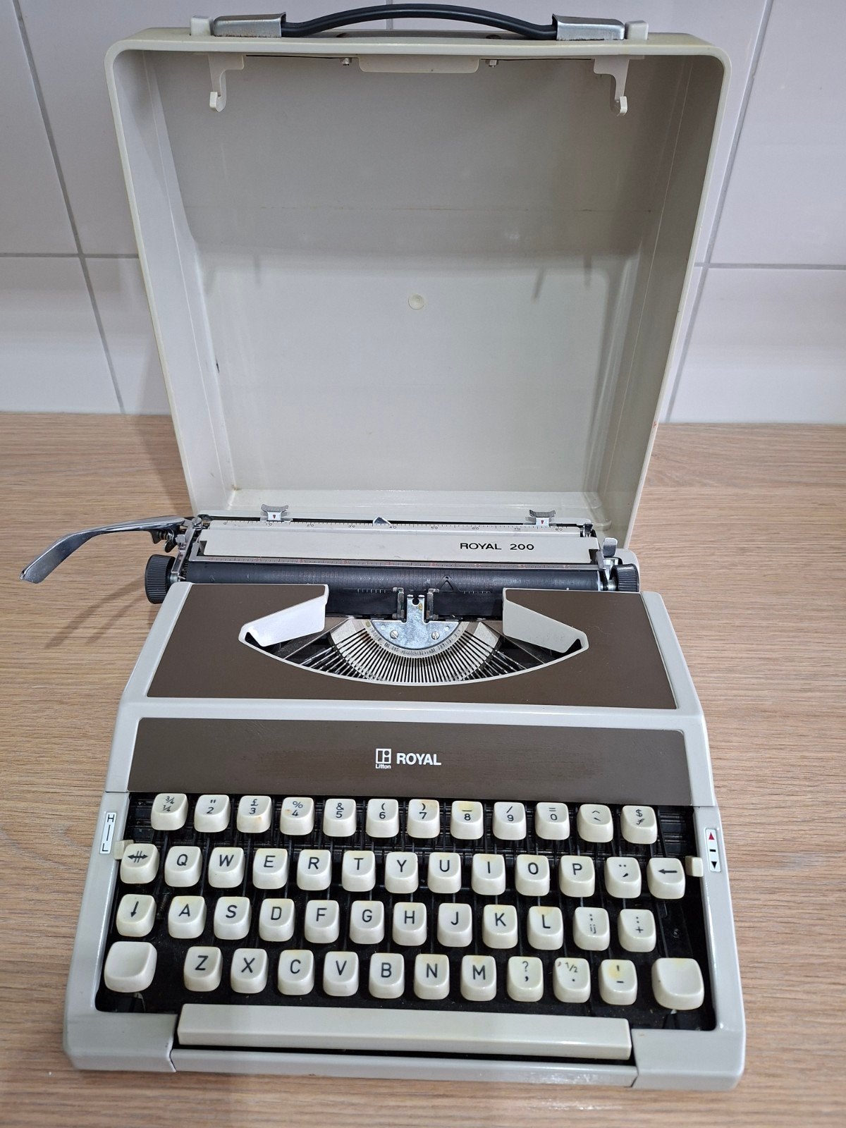 Typemachine Royal 200, Ophalen of Verzenden