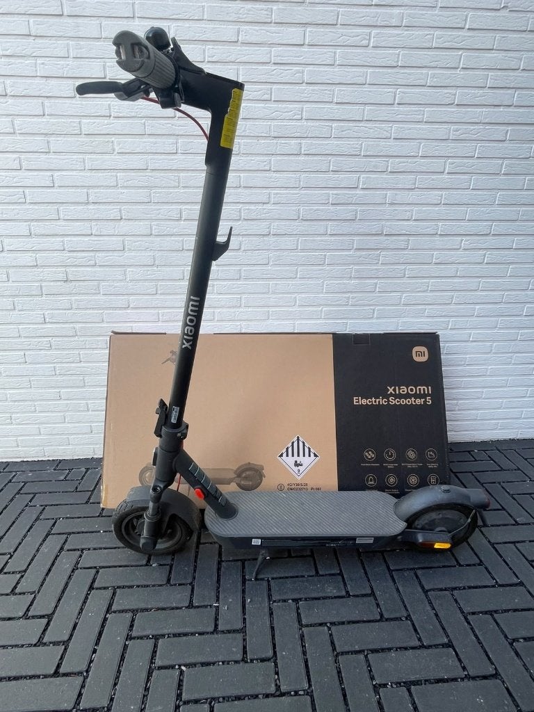 Xiaomi Electric Scooter 5, Fietsen en Brommers, Ophalen, Zo goed als nieuw, Elektrische step (E-scooter), Xiaomi