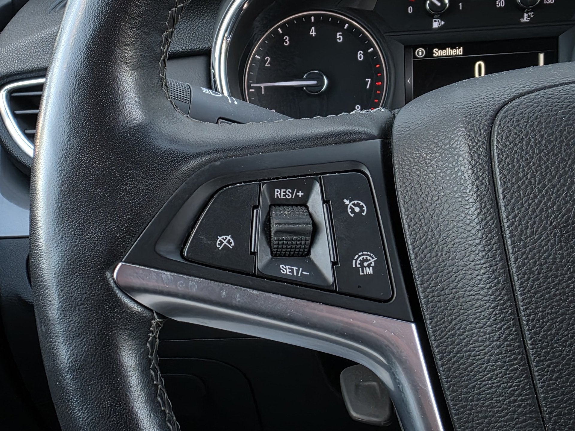 Foto 15 van Opel Mokka X 1.4 Turbo Innovation (bj 2017, automaat)