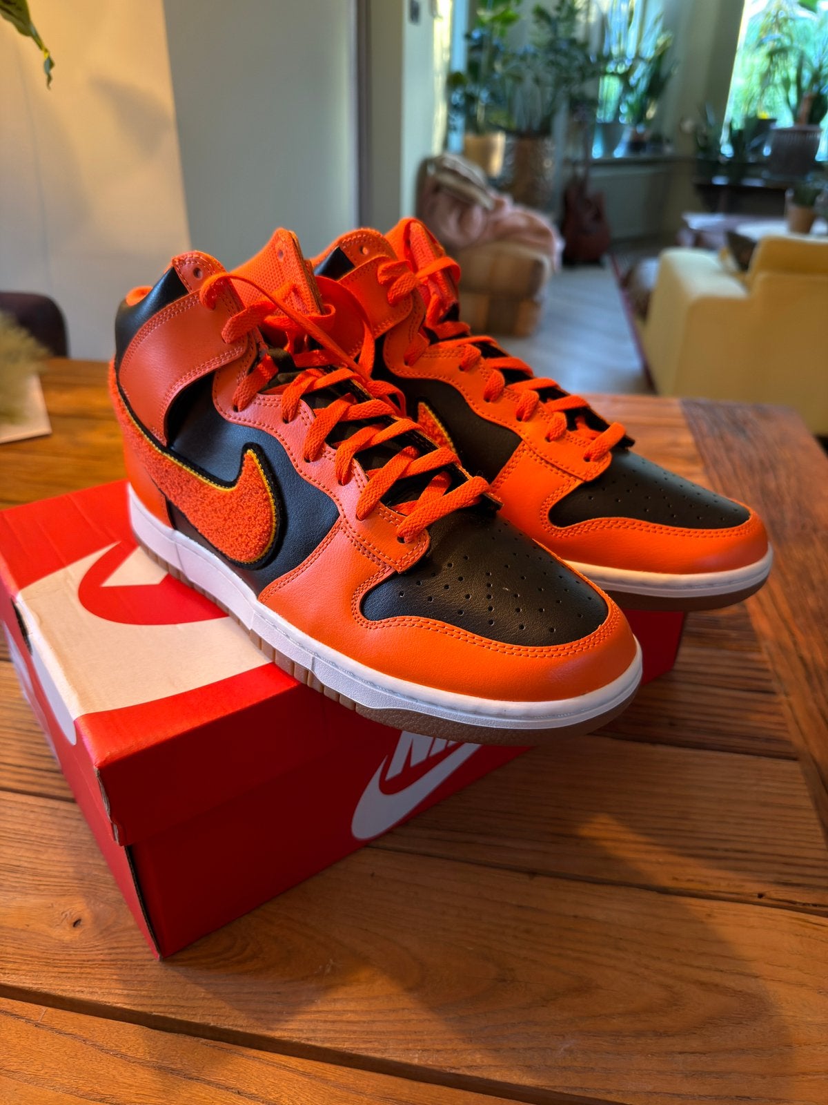 Nike Dunk High University Chenille Swoosh Safety Orange, Ophalen of Verzenden, Nieuw, Overige kleuren, Sneakers of Gympen