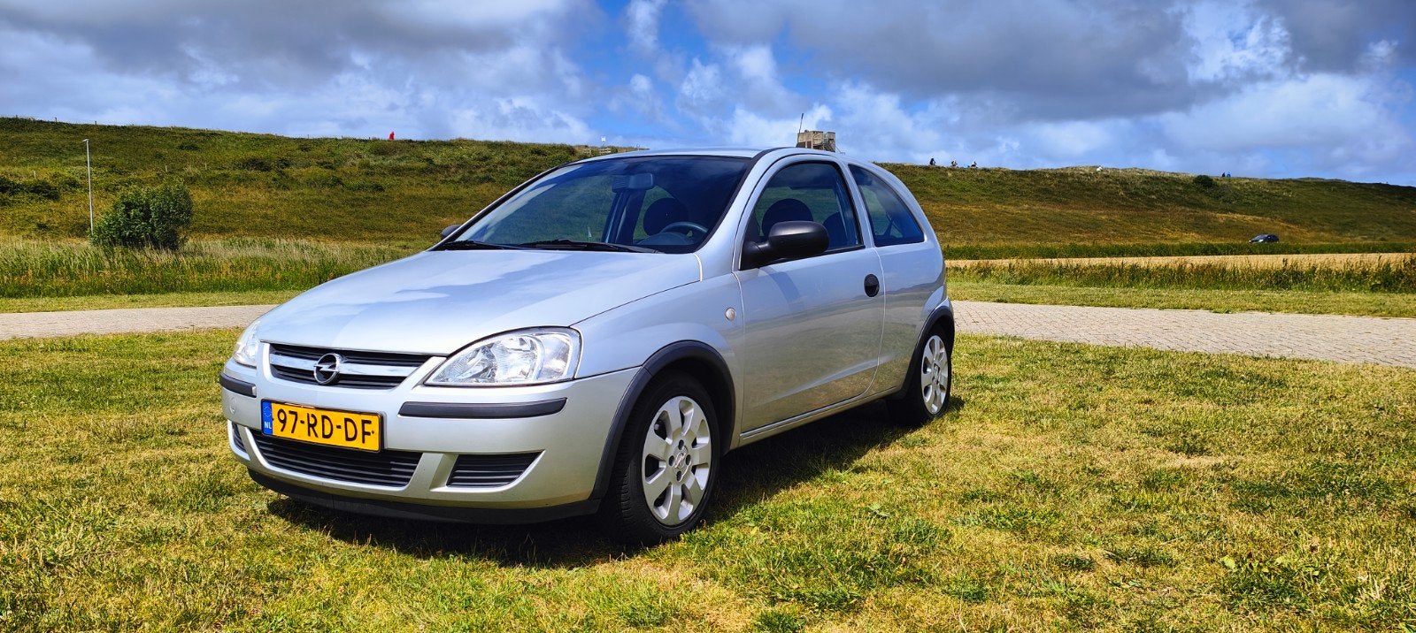 Opel Corsa 1.3 Cdti 3D 2005 Grijs met nieuwe APK, Auto's, Opel, Voorwielaandrijving, 4 cilinders, 96 €/maand, Particulier