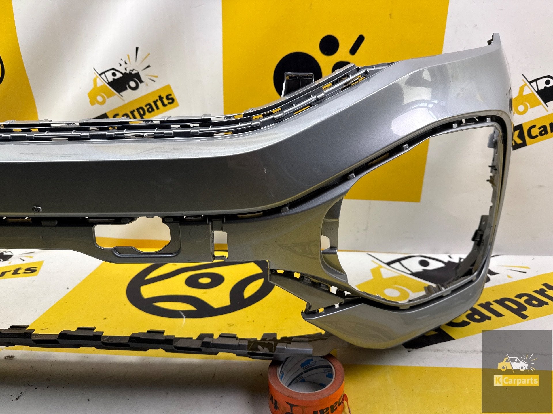Vw T-roc R line facelift voorbumper origineel 2GA807217, Gebruikt, Volkswagen AG, Bumper, Berliner Ring 2
38440  Wolfsburg, DE