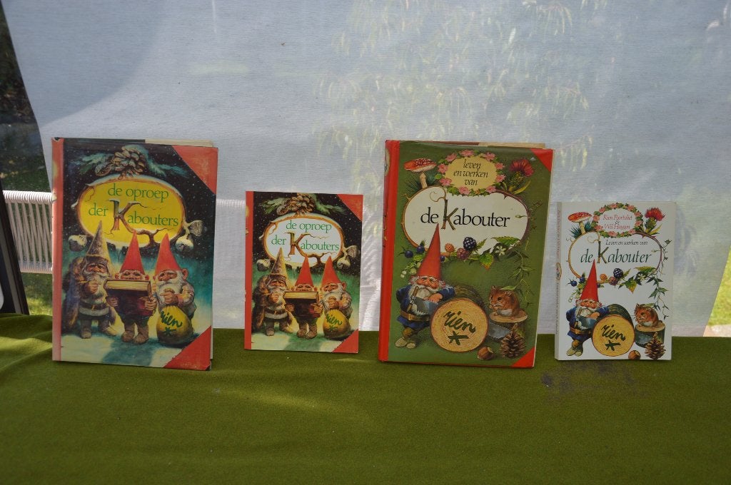 4 prenten boeken Rien Poortvliet Oproep der Kabouters/ leven, Boeken, Ophalen of Verzenden, Gelezen, Rien Poortvliet, Prentenboek