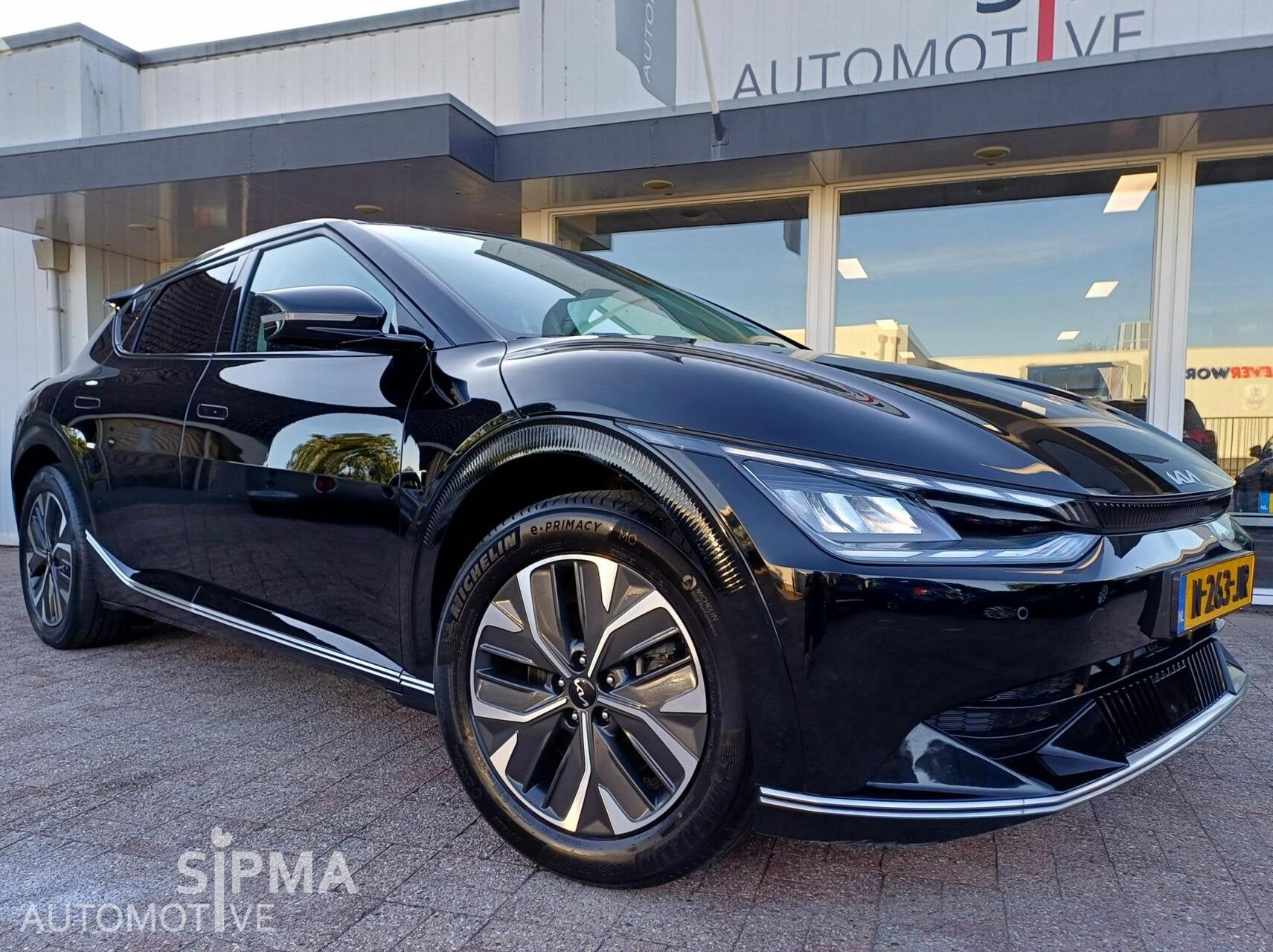 Kia EV6 Plus 77.4 kWh/Carplay/Led/Leder/2021/Btw-auto, Automaat, 228 pk, Achterwielaandrijving, Gebruikt