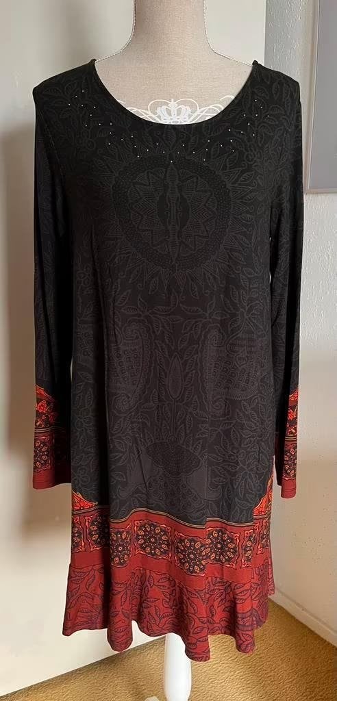 Desigual jurk maat 40[v], Kleding | Dames, Jurken, Zo goed als nieuw, Maat 38/40 (M), Zwart, Knielengte, Ophalen of Verzenden