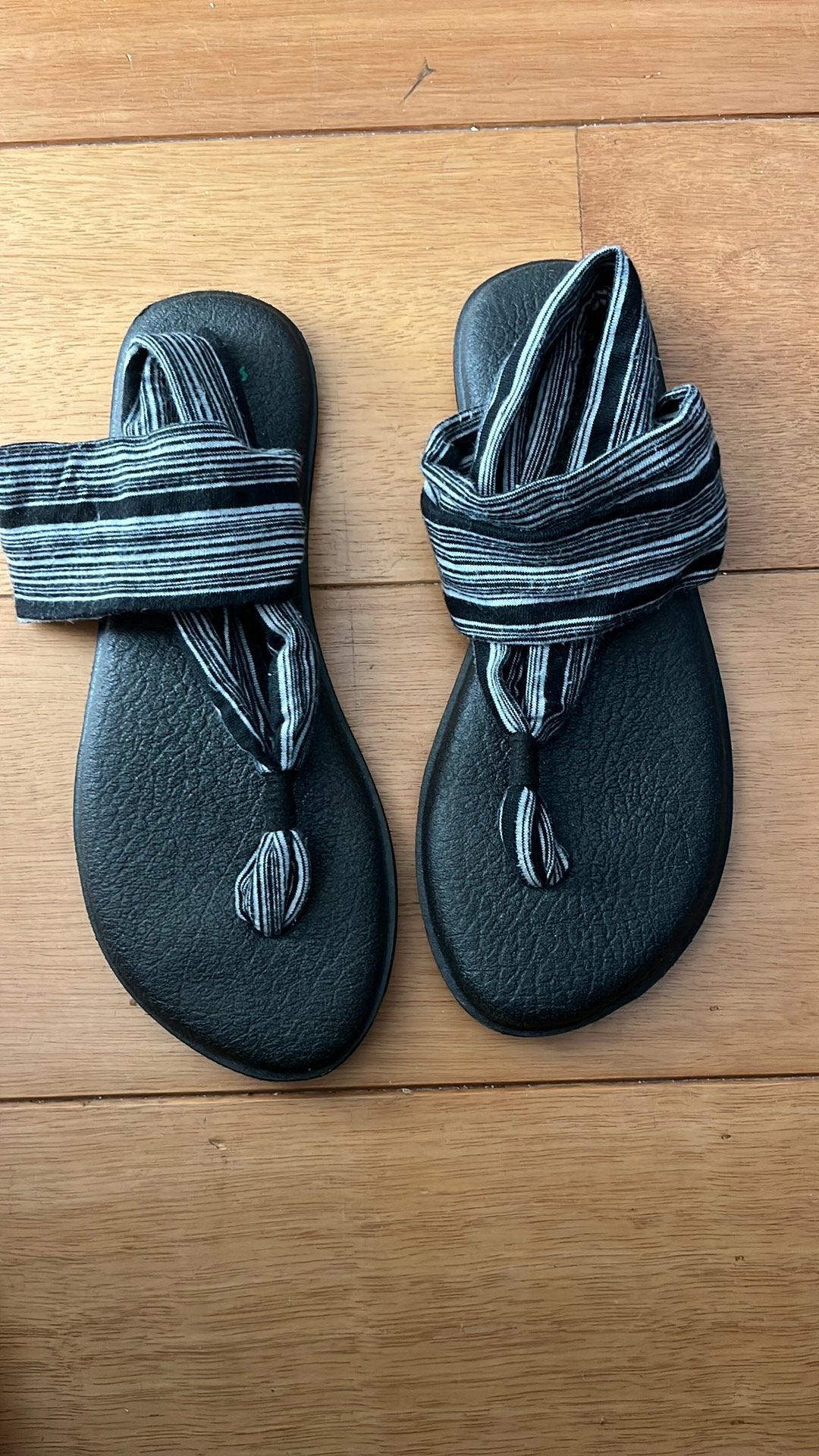 Sanuk 38 slipper/ sandaal, Ophalen of Verzenden, Zo goed als nieuw