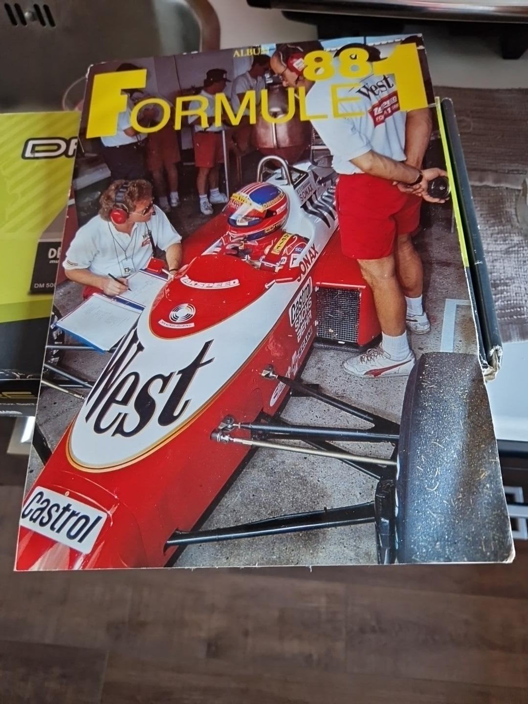 Formule 1 '88 Jaarboek - Zeldzaam Collectors Item, Boeken, Ophalen of Verzenden, Gelezen, Algemeen, Harald Strebelle