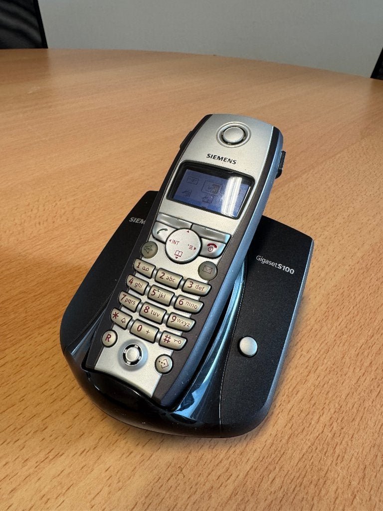 Siemens Gigaset S100 telefoon handset(kleur) + basisstation, Telecommunicatie, Ophalen of Verzenden, Gebruikt, 1 handset