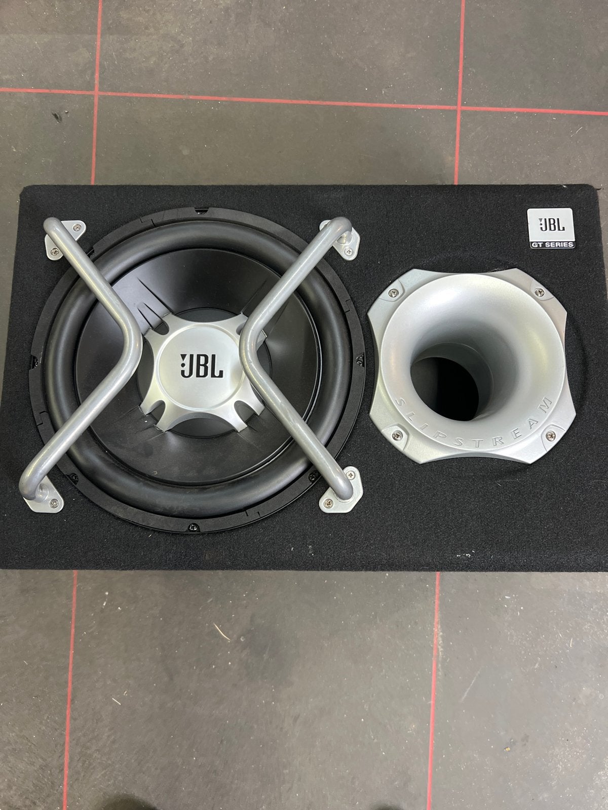 JBL GT Series Subwoofer met behuizing, Ophalen of Verzenden, Gebruikt