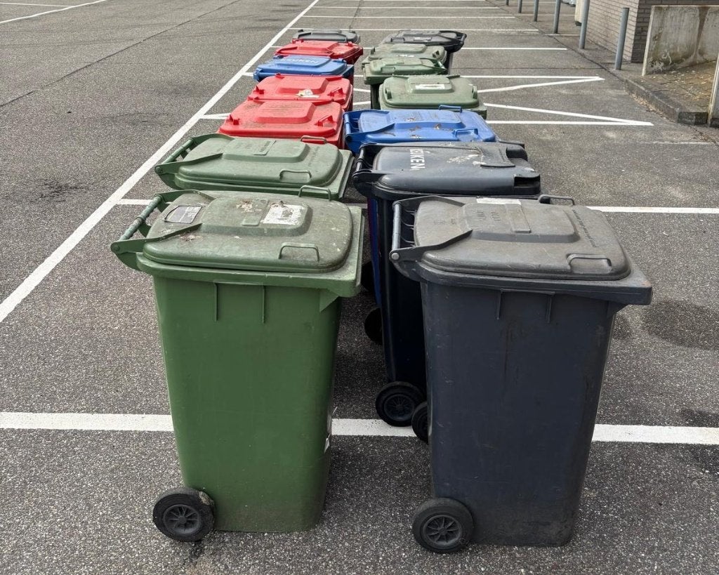 Afvalcontainers, Ophalen, Kunststof, Gebruikt, 40 liter of meer