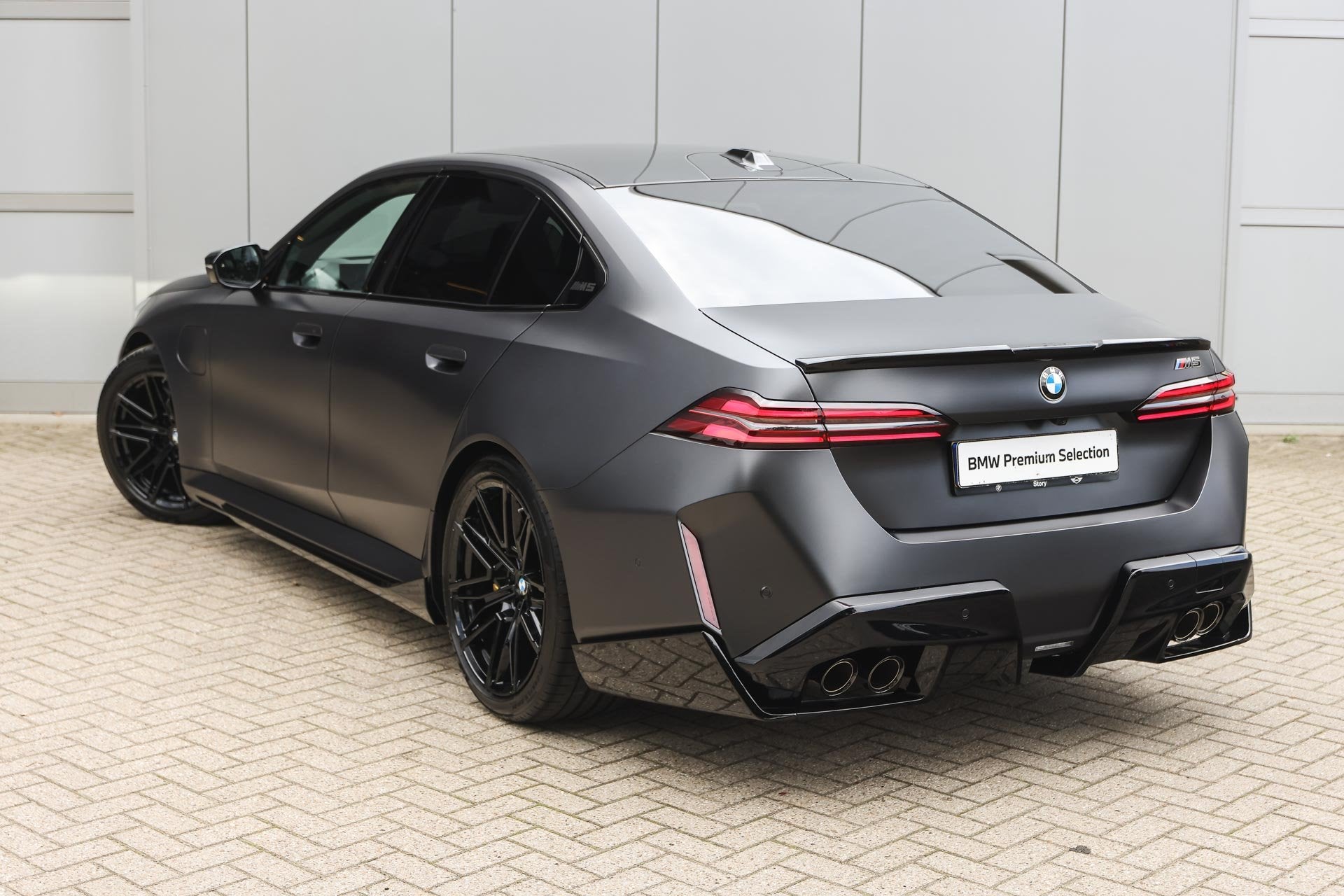 BMW 5 Serie M5 Automaat / M Drive Professional / Panoramadak, Dealer onderhouden, 4395 cc, 23 km/l, Vierwielaandrijving