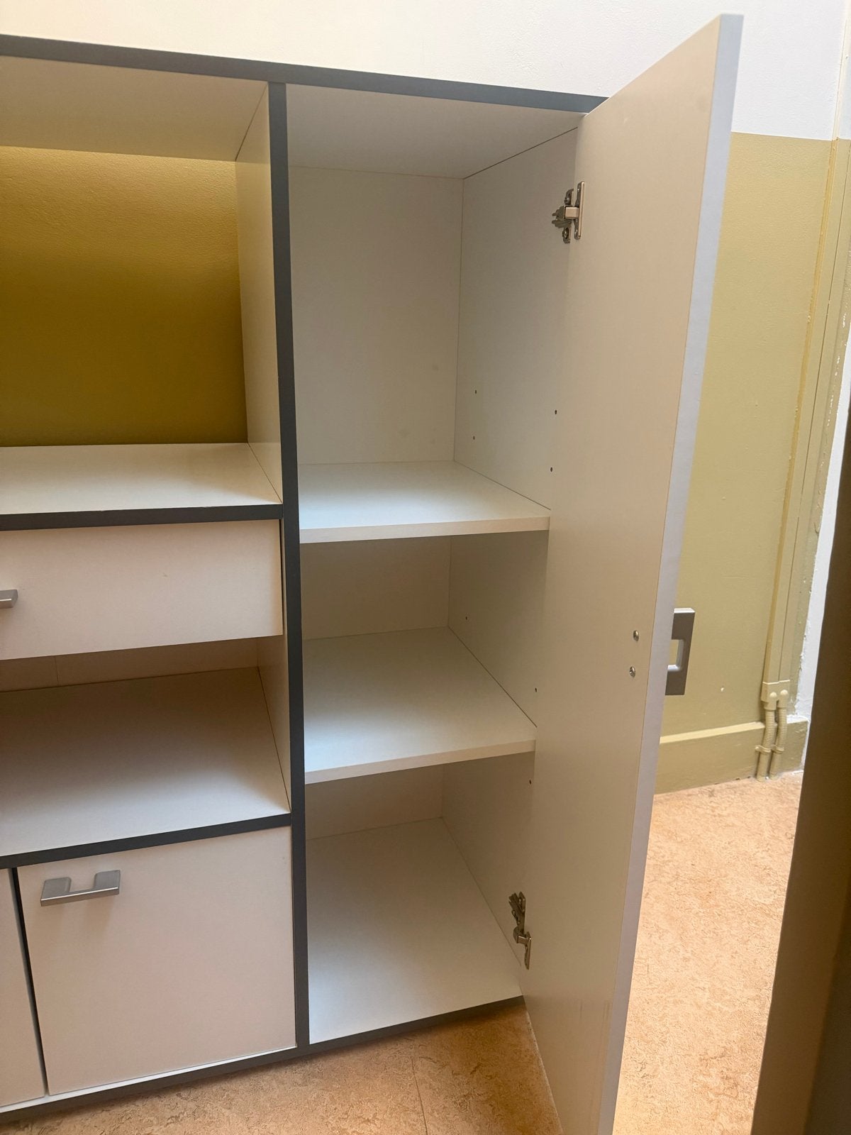 Praktische kast met lades, deuren en planken, Ophalen, Overige materialen, Gebruikt, 100 tot 150 cm