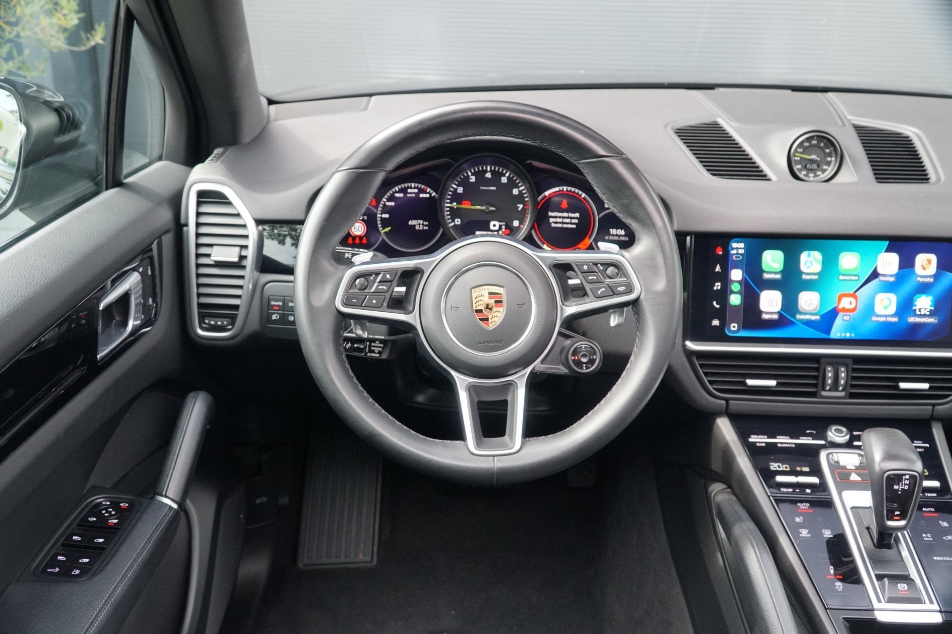 Porsche Cayenne 3.0 E-Hybrid PANO|TREKHAAK|LUCHTVERING, Auto's, Automaat, 14 kWh, 2995 cc, Zwart