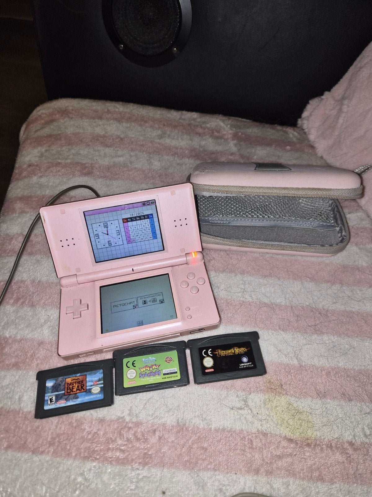 Roze Nintendo DS Lite met 3 spellen en beschermhoes, Spelcomputers en Games, Ophalen of Verzenden, Gebruikt