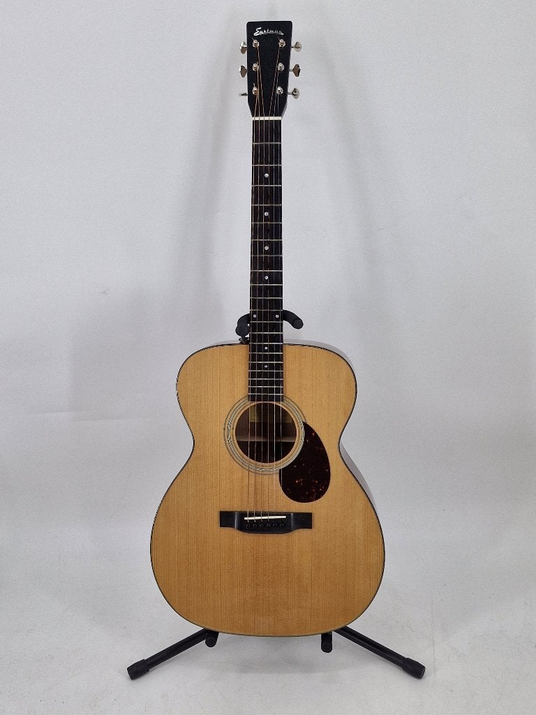 Eastman E6OM-TC Westerngitaar - Occasion, Ophalen of Verzenden, Zo goed als nieuw, Western- of Steelstringgitaar