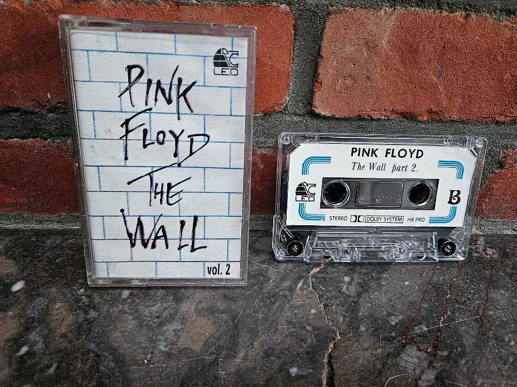 Pink Floyd – The Wall Vol. 2 cassette | classic, Ophalen of Verzenden, Zo goed als nieuw, Pop, 1 bandje