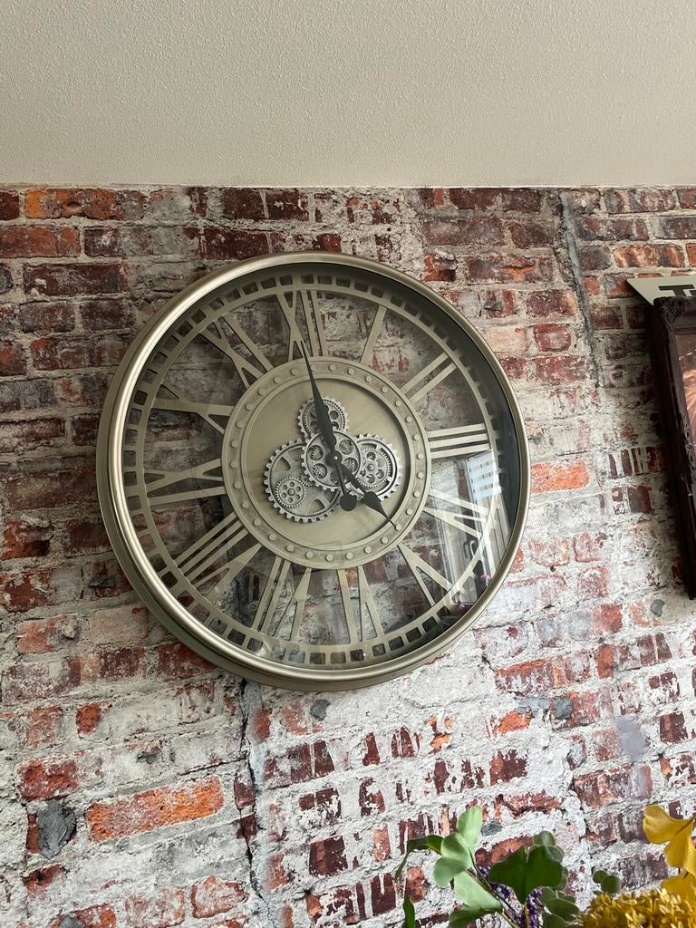 Grote wandklok met zichtbaar uurwerk - industrieel design, Antiek en Kunst, Ophalen of Verzenden