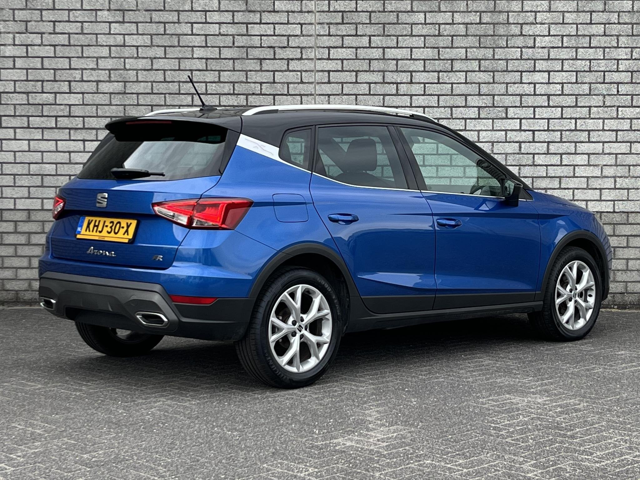 SEAT Arona 1.0 EcoTSI FR Business Connect | Climate Control, Auto's, 1131 kg, Stof, Gebruikt, Met garantie (alle)