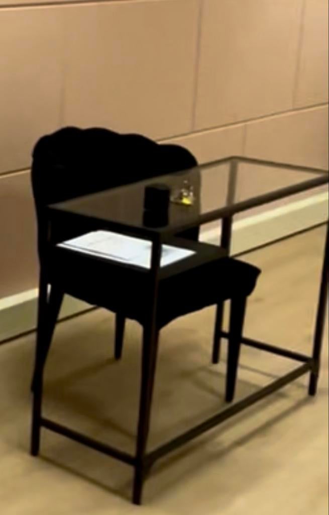 Simpel klein bureautje met glasplaat, Ophalen, Gebruikt, Glas, Overige typen